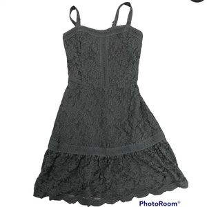 Black lace dres